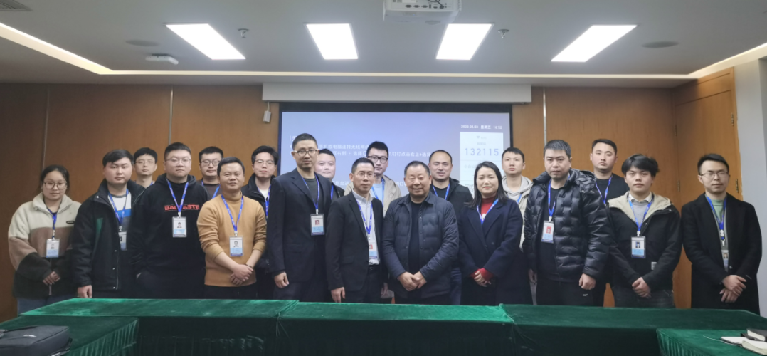 1676518111722718.png 合照截圖.png